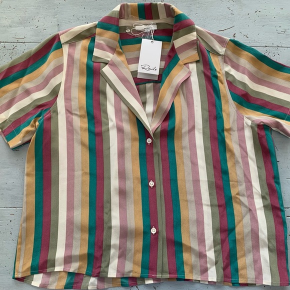 Rails Tops - Rails 100% silk blouse. Size small.
